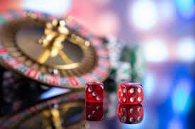 km777.bet apk app interface showing Liga 1 betting and live casino options